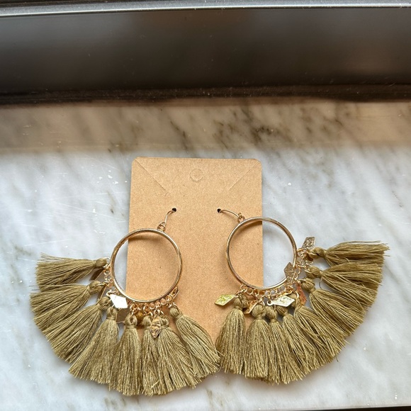 Boho Scalloped Fringe Earrings Hoops - Picture 1 of 2